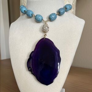 Chico’s Purple Agate Slice Pendant/Turquoise Color Crackle Bead 28" Necklace